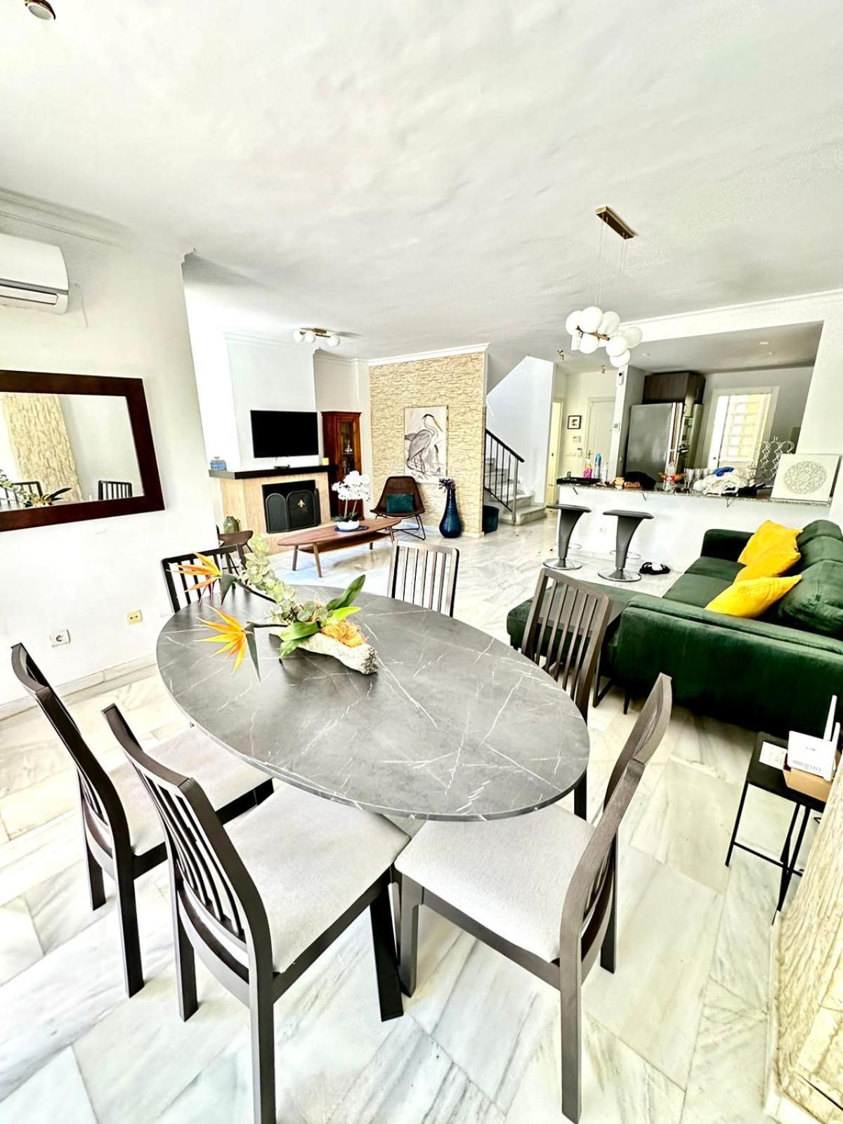 Azalea Apartment Marbella